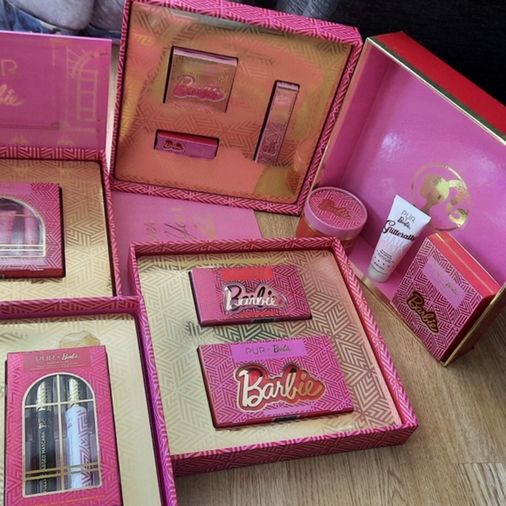 COPY - Pur X Barbie makeup collection